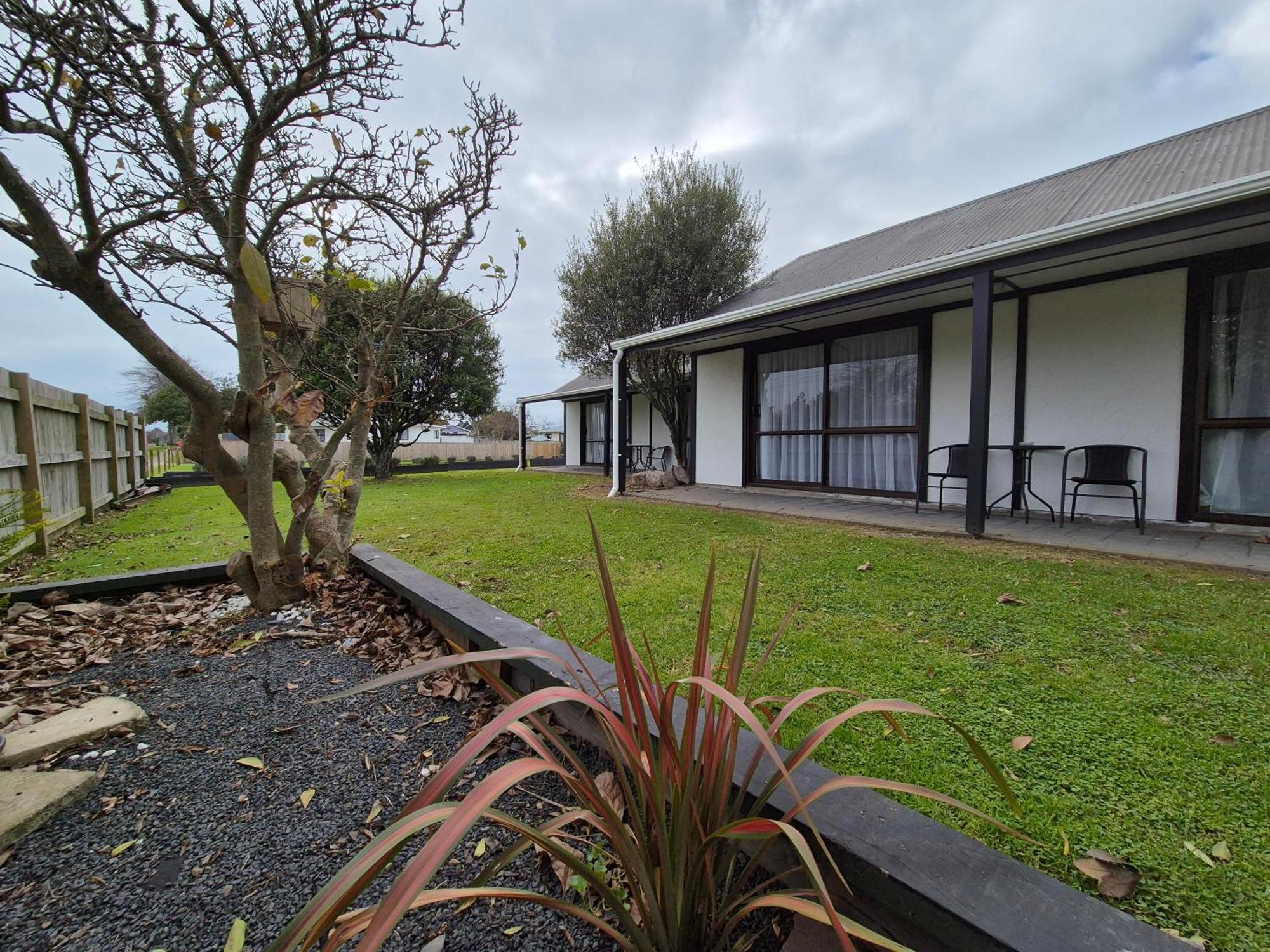 Magnolia Court Motel Opotiki Exterior foto